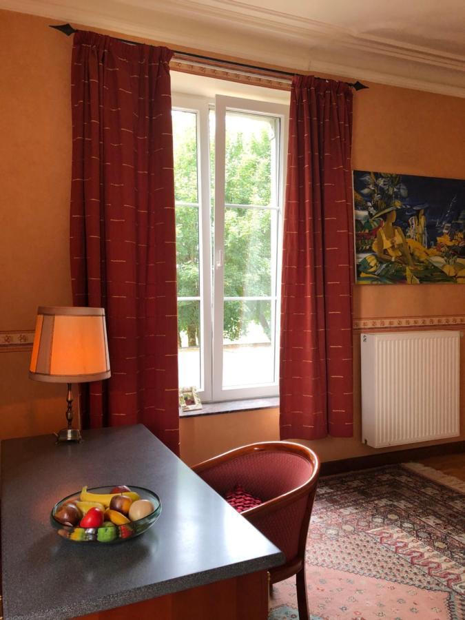 Chateau Les Tourelles Бертрі Екстер'єр фото